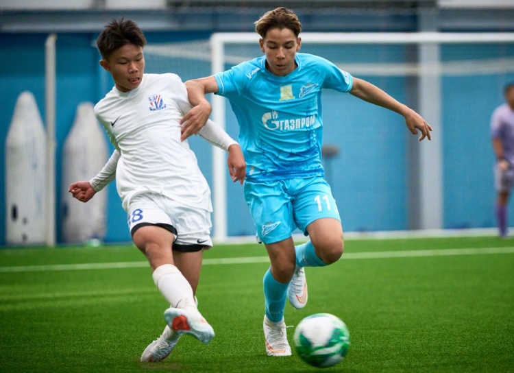 上海申花U14赴俄回访 奏响中俄体育交流二重奏 上海申花U14赴俄回访 奏响中俄体育交流二重奏